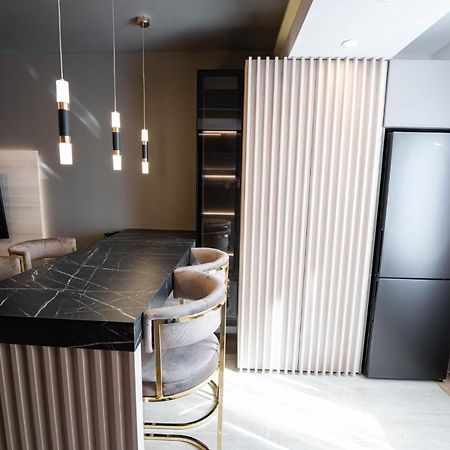 Filadelfia Apartment Suceava Exteriör bild