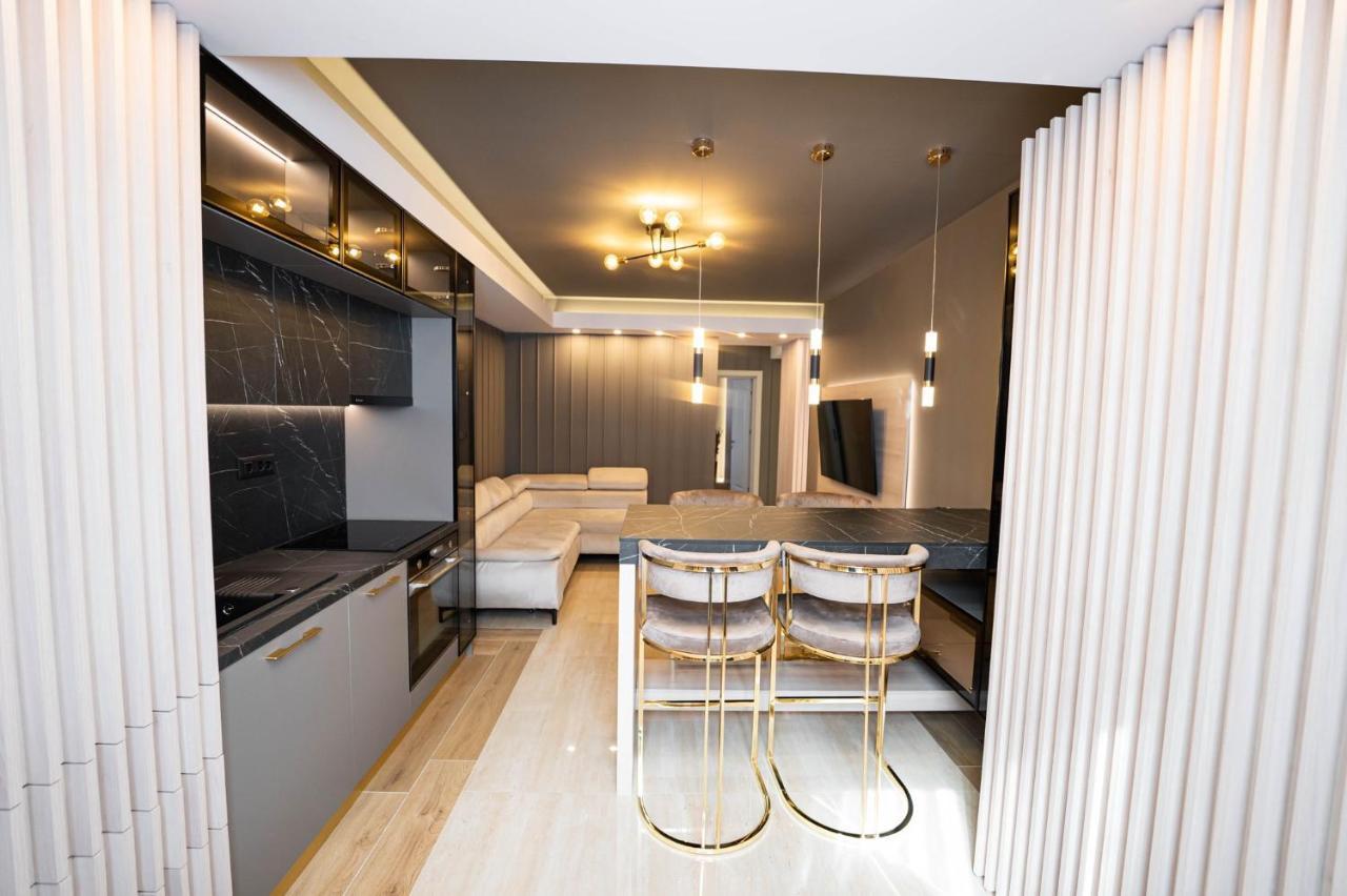 Filadelfia Apartment Suceava Exteriör bild