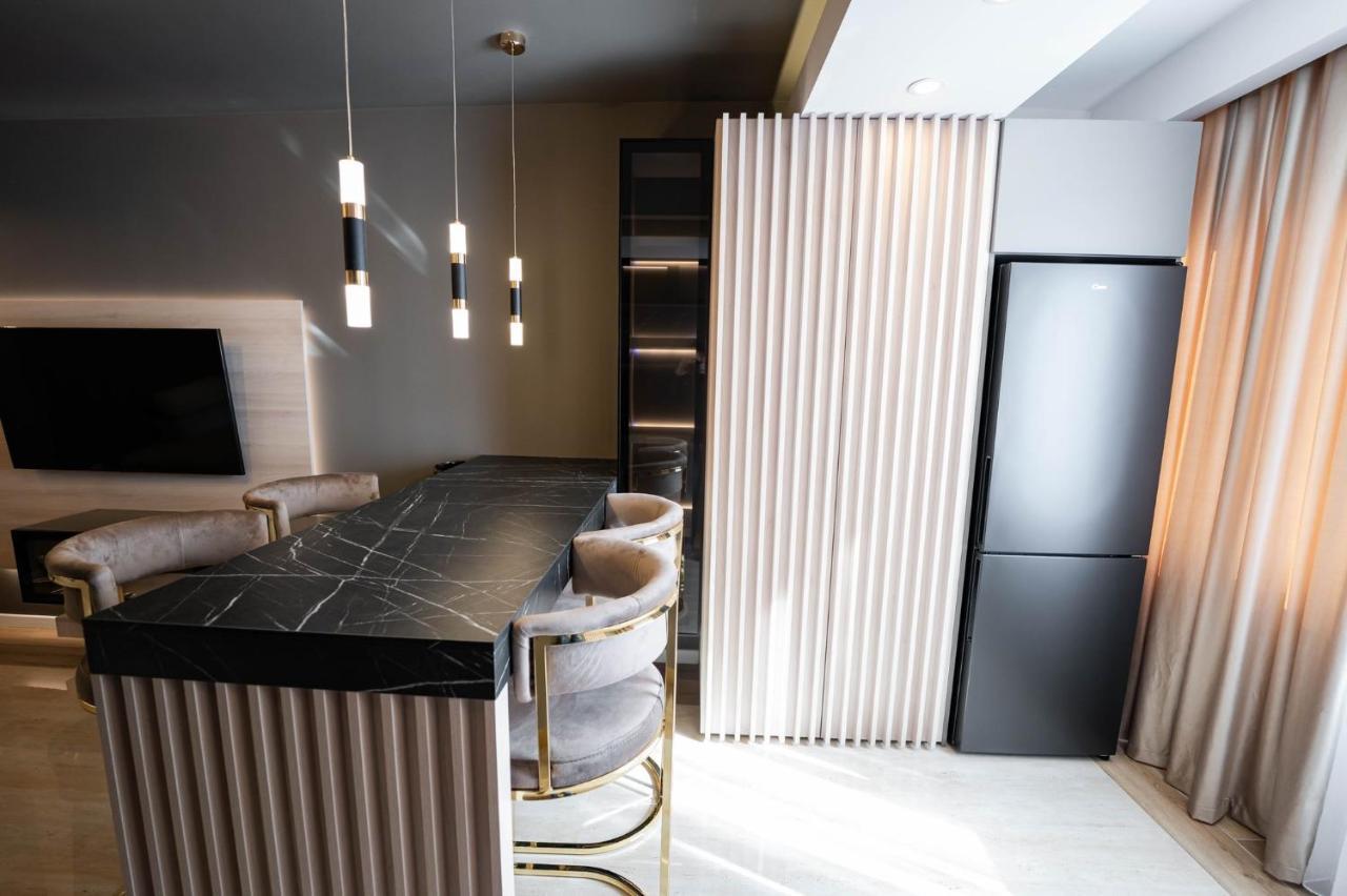 Filadelfia Apartment Suceava Exteriör bild